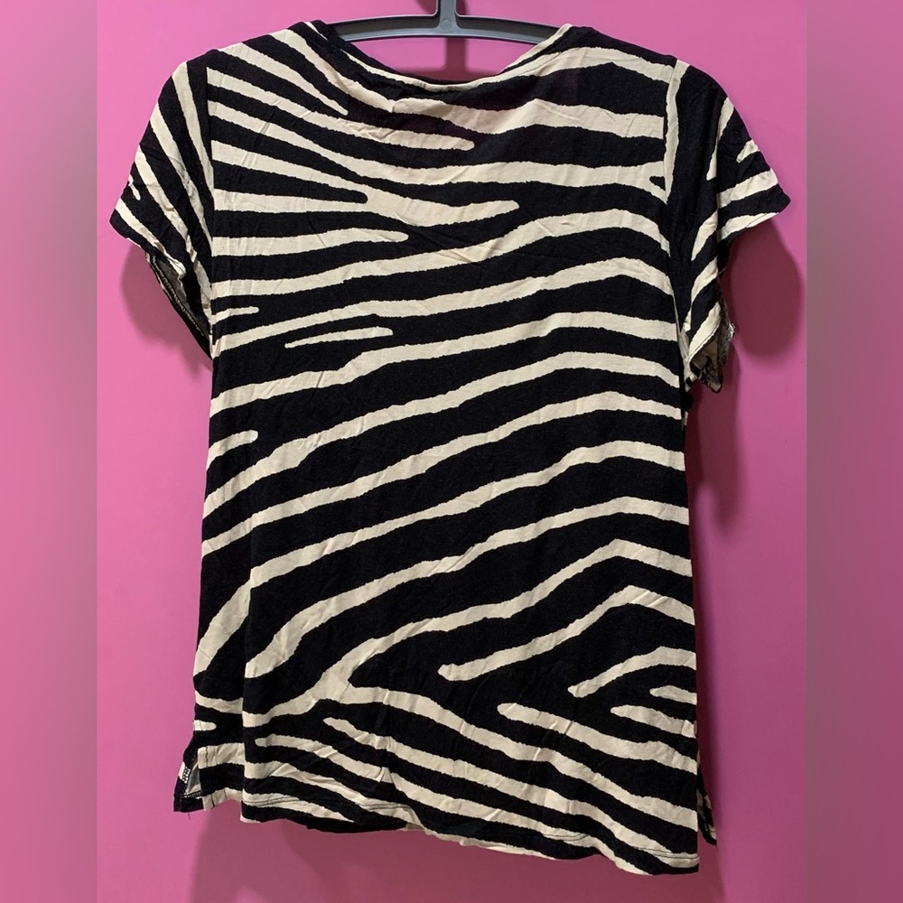 H&M top Short Sleeve Top Zebra print top Size UK M Black and Beige stripes - Picture 2 of 5